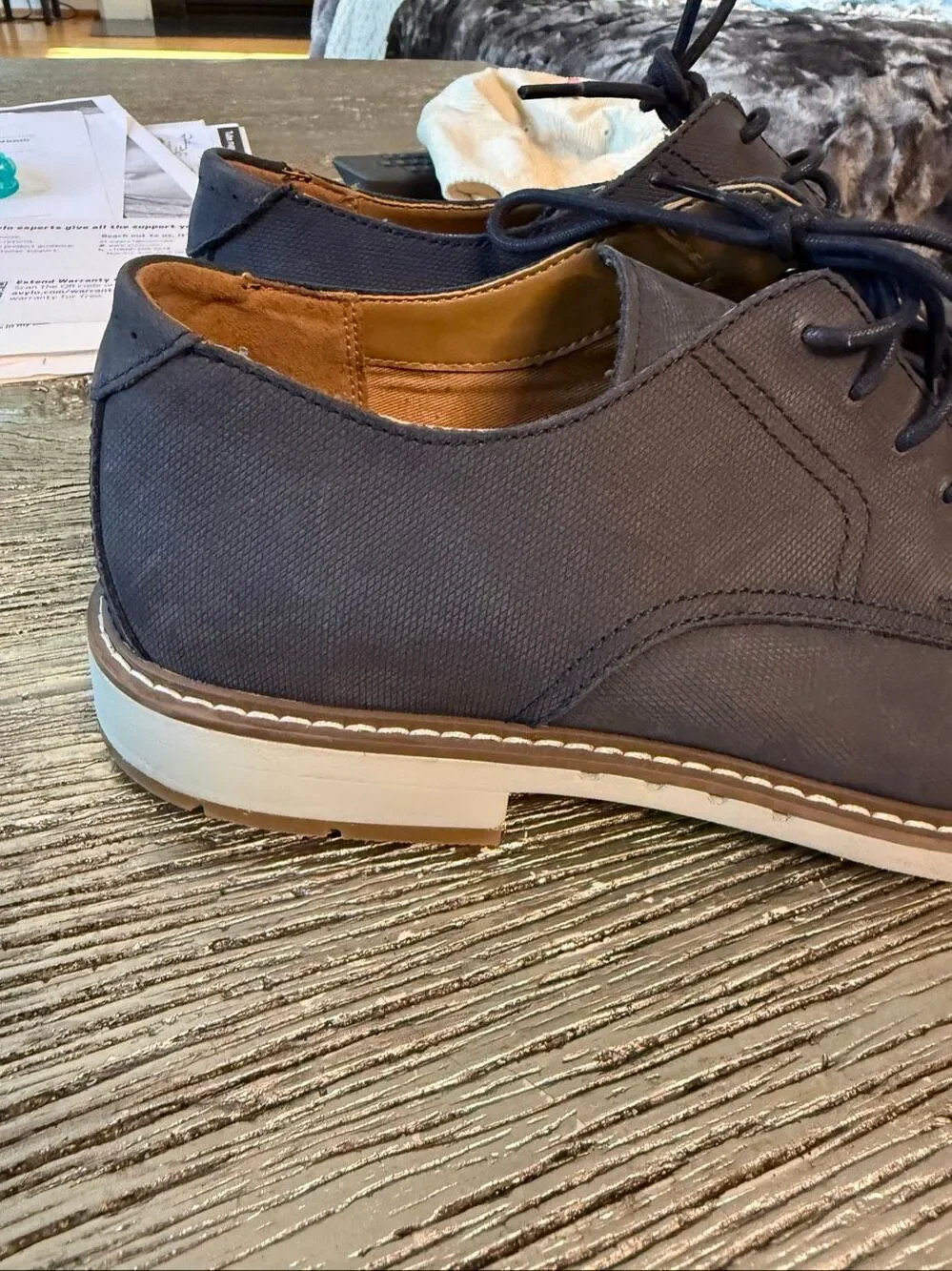 Clarks excellent barely